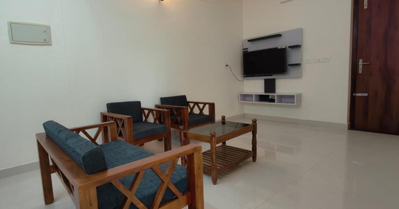 Hobiz Serviced Apartments Chalakuzhy Nr Medical College Trivandrum Thiruvananthapuram Exteriör bild