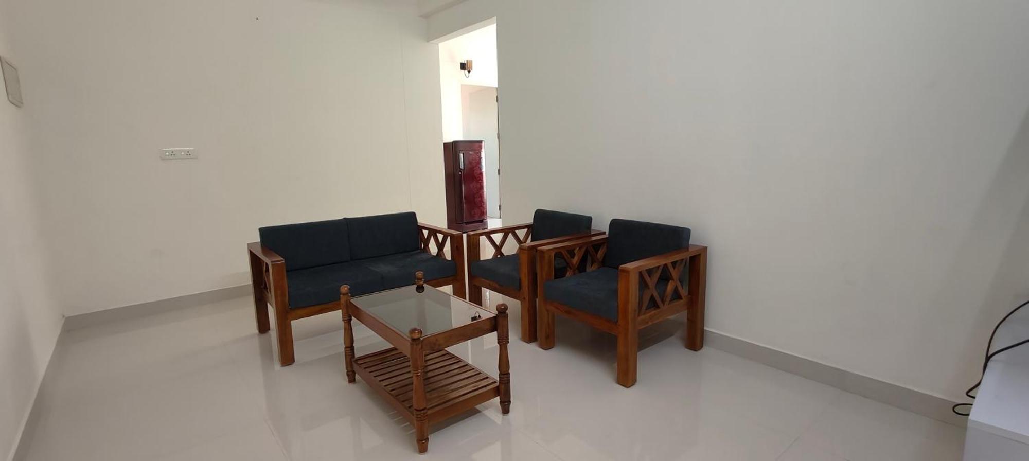 Hobiz Serviced Apartments Chalakuzhy Nr Medical College Trivandrum Thiruvananthapuram Exteriör bild